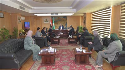 تعاون بين الفيوم وهيئة الاستثمار لإعادة تشغيل مصنع أعلاف جرفي