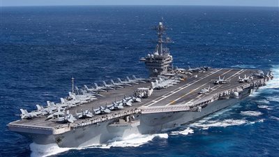 البنتاجون يعترف بالفشل في وقف هجمات الحوثيين على السفن التجارية