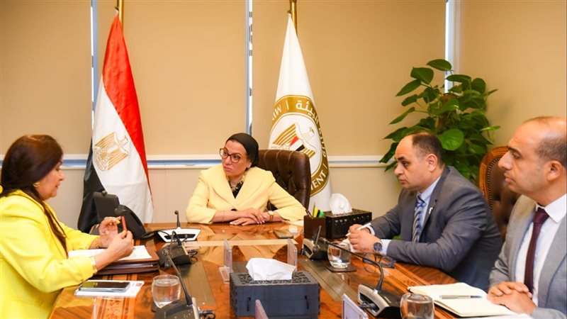 اجتماع وزيرة البيئة،