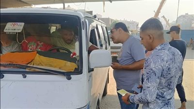 ضبط 32 سيارة ميكروباص مخالفة لخطوط السير بمشعل (صور)