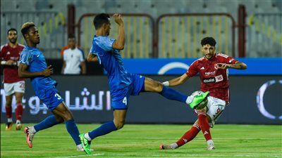 الشوط الأول، تعادل سلبي بين الأهلي وسموحة في الدوري الممتاز (صور)