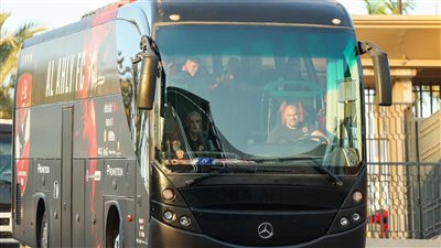  تحرك بعثة الأهلي إلى مطار القاهرة استعدادا للسفر للسعودية (فيديو)