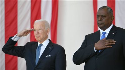 بايدن وأوستن يضعان اللمسات الأخيرة للانتشار العسكري استعدادا للرد الإيراني 