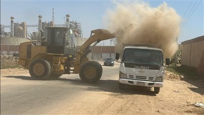 محافظ الإسماعيلية يوجِّه الوحدات المحلية بتكثيف أعمال النظافة 