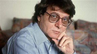 في ذكرى رحيله.. محمود درويش شاعر العرب وضمير فلسطين.. رفض اتفاقية أوسلو وتنقل بين سجون الاحتلال.. وهذا سر صدامه مع ياسر عرفات 