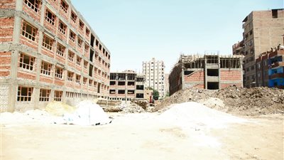 محافظ الجيزة يتفقد الأعمال الإنشائية بمجمع مدارس عمرو بن العاص ببولاق الدكرور 