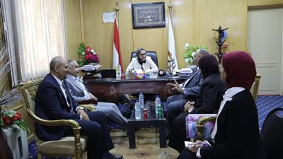 تشمل 3 تخصصات، تدشين نظام التعليم الفني الفندقي بالوادي الجديد