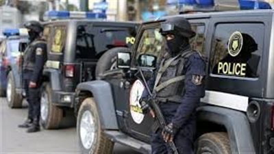  حملة أمنية بأسيوط وأسوان ودمياط تضبط 64 سلاحا ناريا وتنفيذ 1702 حكم قضائى 