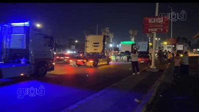 مصرع 5 أشخاص من أسرة واحدة في تصادم تريلا بتوك توك بالصف