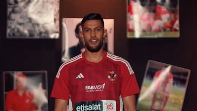 نجم الأهلي يحذر من عناد كولر قبل نهائي السوبر ويهاجم إمام عاشور 