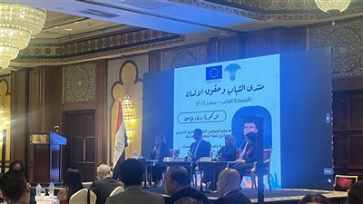 مشيرة خطاب: دربنا 9 آلاف طالب جامعي على ثقافة حقوق الإنسان (صور) 