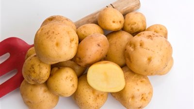  تحسن البشرة وتدعم صحة القلب، 10 فوائد لتناول البطاطس