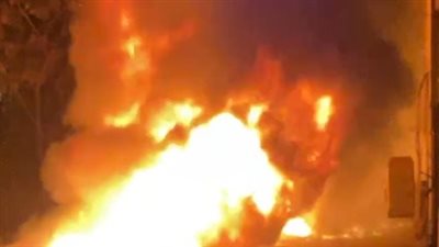 اندلاع حريق أمام مسجد الحصري في أكتوبر، والحماية المدنية تحاول إخماده (صور)