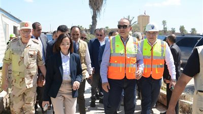  وزير قطاع الأعمال يتابع مستجدات أعمال تطوير مجمع “مصر للغزل والنسيج” (صور)