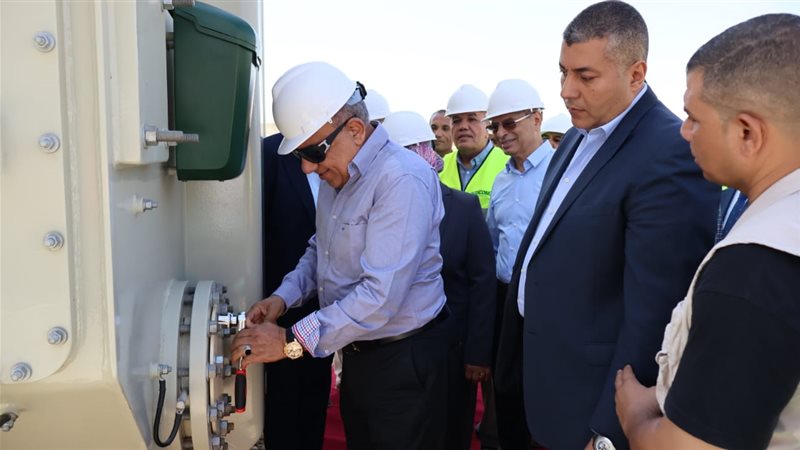  تفقد وزير الكهرباء