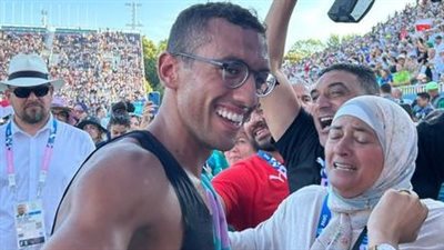 والدة أحمد الجندي لفيتو: ذهبية الأولمبياد إعجاز.. وربنا كلل مجهوده