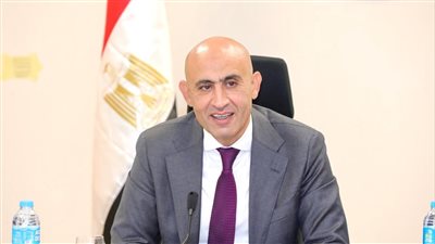 قبل انطلاق الدراسة.. التعليم توجه بتوفير مستلزمات المدارس لأبناء غير القادرين.. تطوير معامل الكمبيوتر في 100 مدرسة.. وإنشاء منصة حياة كريمة