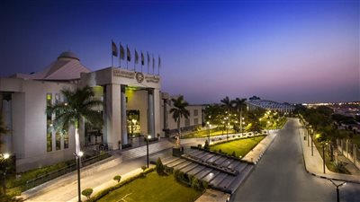  جامعة مصر للعلوم والتكنولوجيا تعلن فتح باب التقديم لطلاب 