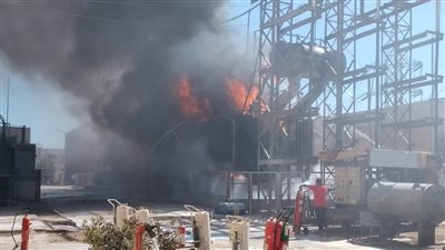 نشوب حريق في محول محطة كهرباء إيتاي البارود بالبحيرة (صور) 