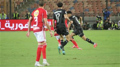الأهلي يتقدم على زد بهدف كهربا في الشوط الأول (صور)