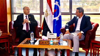 وزير العمل يقوم بزيارة مفاجئة إلى محافظة السويس تبدأ بلقاء 