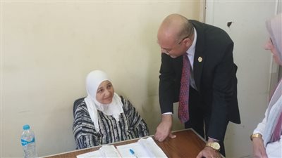 جبران يوجه بتطوير منظومة التدريب المهني لتلبية احتياجات مصانع السويس