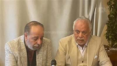 أشرف زكي: أسرتي بتحتفل بتكريمي وسعيد بالتعاون السعودي (فيديو)