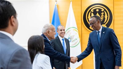 السير مجدي يعقوب، قلب نابض فى العلاقات الدبلوماسية بين مصر ورواندا