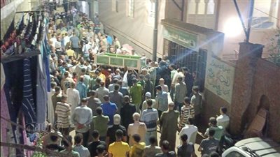 المئات يشيعون جنازة والد رنا وروفيدا ضحايا حادث شارع باريس فى المنوفية (صور)