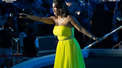 ديانا حداد: الشعب المصري مضياف وطيب وأتمنى تكرار تجربتي بمهرجان العلمين (فيديو)