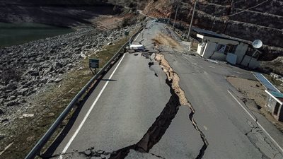زلزال سوريا، عشرات الإصابات بمدينة حماة وهلع وانهيارات مبان في بيروت اللبنانية (فيديو)