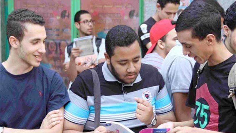طلاب الثانوية العامة