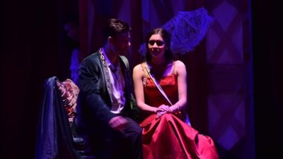 عرض الطاحونة الحمراء بالمهرجان القومي للمسرح على خشبة السامر (صور)