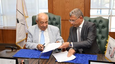 نقيب المهندسين يوقع بروتوكول تعاون مع وكالة الفضاء المصرية