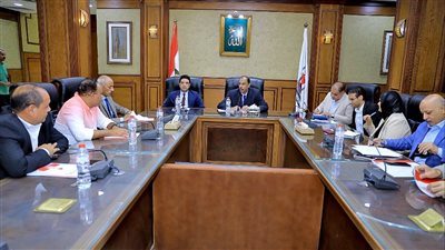 محافظ سوهاج: التغلب على التحديات يتطلب ترابط وتعاون الجميع