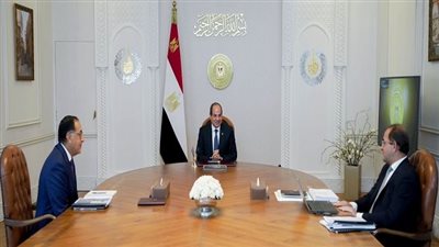 تفاصيل اجتماع السيسي لمتابعة مؤشرات الأداء المالي للموازنة العامة.. الرئيس يوجه بمواصلة الحد من التضخم وضمان توافر السلع والخدمات بالأسواق.. ويطلع على جهود التطوير الشامل للمنظومة الضريبية