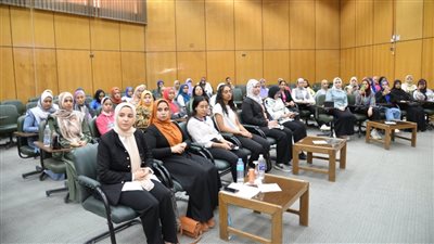 جامعة أسيوط تطلق برنامجا لتأهيل الفتيات لسوق العمل