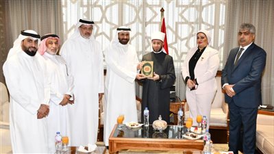 وزير الأوقاف يشيد بعمق العلاقات بين الشعبين المصري والبحريني