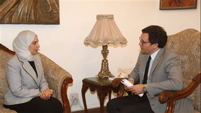 وزير الثقافة يلتقي سفيرة البحرين لبحث تكثيف أوجه التعاون المشترك 