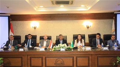 محافظ الجيزة: الاستجابة لشكاوى وطلبات المواطنين معيار تقييم أداء كافة الجهات