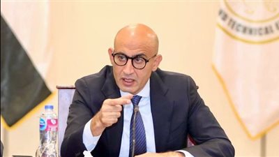  بعد إعلان رؤية جديدة للمناهج الدراسية.. كيف منح قانون التعليم الحق للوزير في تعديل المواد؟.. العرض على المجلس الأعلى للتعليم شرط أساسي