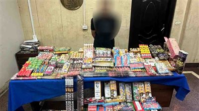 ضبط مليون قطعة ألعاب نارية بحوزة سائق فى أسيوط  