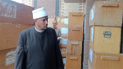 رئيس المنطقة الأزهرية بكفر الشيخ يتسلم أسئلة الدور الثاني للشهادة الثانوية