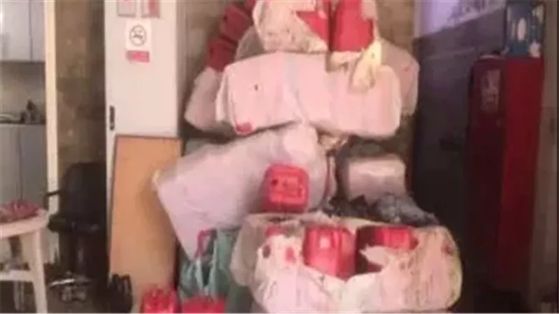 ضبط مصنع لإعادة تدوير