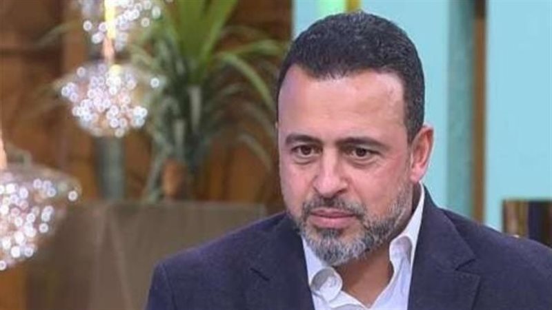 مصطفى حسني؛ فيتو