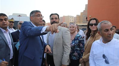 محافظ الجيزة يتفقد نسب تنفيذ أعمال طلاء واجهات العقارات المطلة على الطريق الدائرى
