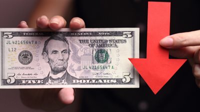 هبوط عنيف لمؤشر الدولار الأمريكى اليوم الخميس بالتداولات العالمية