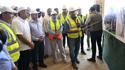 مدبولى يؤكد حرص الدولة على التوسع فى تنفيذ مشروعات النقل الذكى المستدام