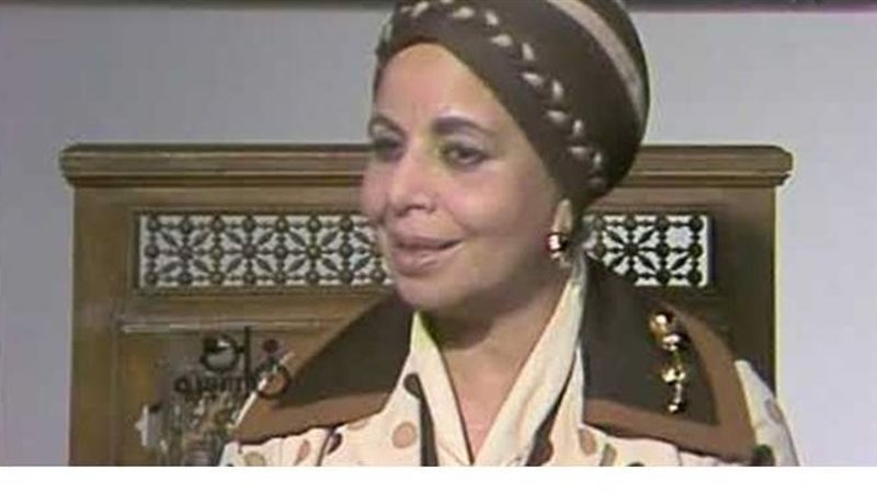 الدكتورة نعمات أحمد