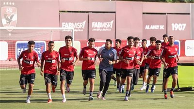 الأهلي يواصل مرانه استعدادا لمباراة مودرن سبورت بالدوري